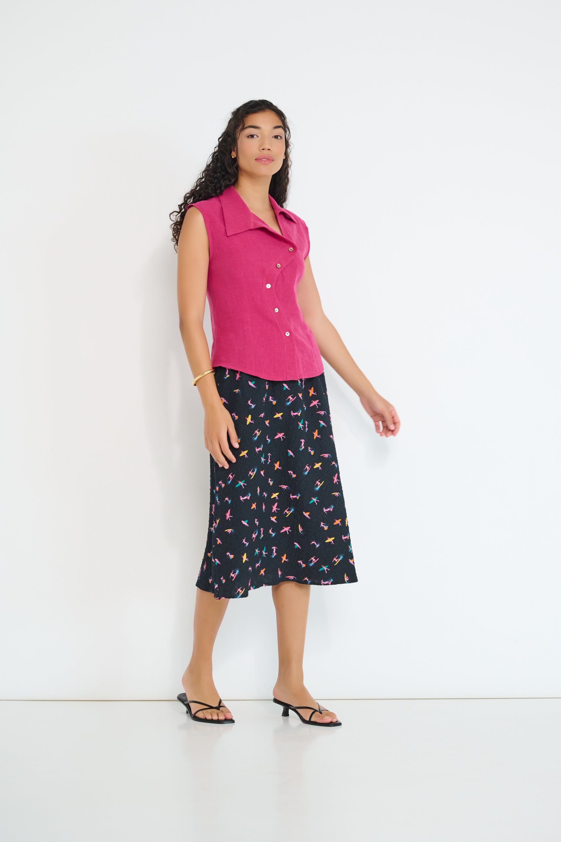 Reverie Vest Magenta European flax linen styled with Petit Surfer skirt made in Canada